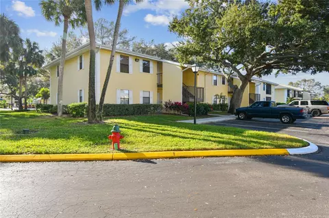 3001 58th Ave S #107, Saint Petersburg, FL 33712