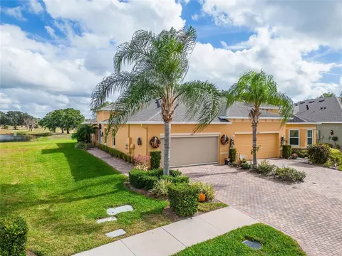 656 Chipper Dr, Sun City Center, FL 33573