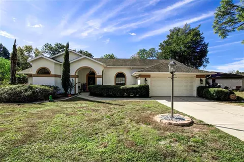 9 Birchtree St, Homosassa, FL 34446