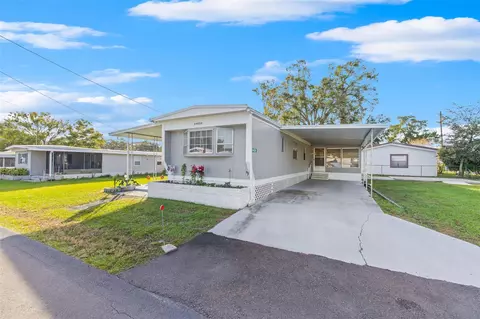 39020 Hillcrest Dr, Zephyrhills, FL 33542