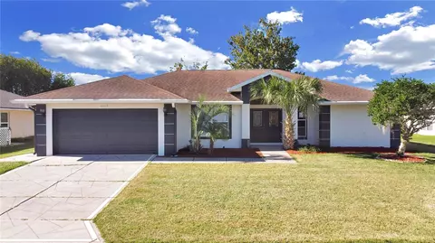 11117 Twosome Dr, San Antonio, FL 33576