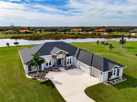 5315 San Remo Cir, Wimauma, FL 33598