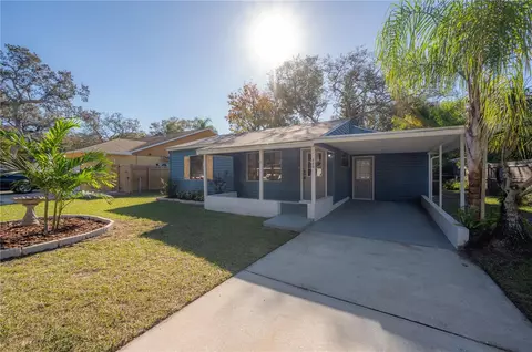 820 W Lowry Ln, Tampa, FL 33604