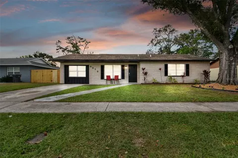 5212 Burr Pl, Seffner, FL 33584
