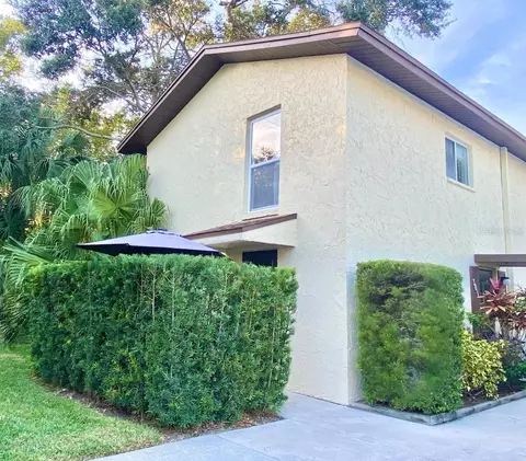 501 E Bay Dr #301, Largo, FL 33770