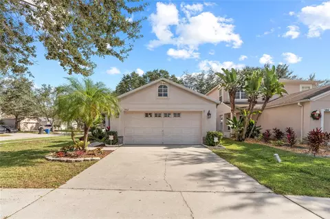 502 Maple Pointe Dr, Seffner, FL 33584
