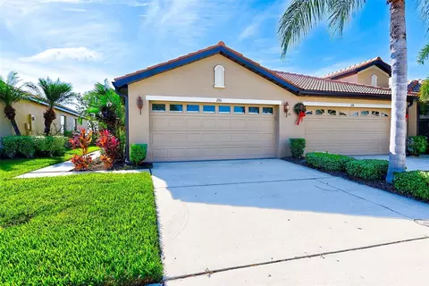 236 Mystic Falls Dr, Apollo Beach, FL 33572