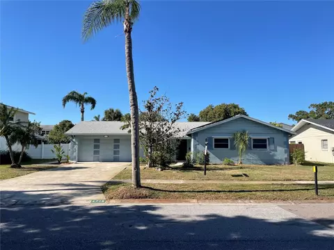 4718 Soapstone Dr, Tampa, FL 33615