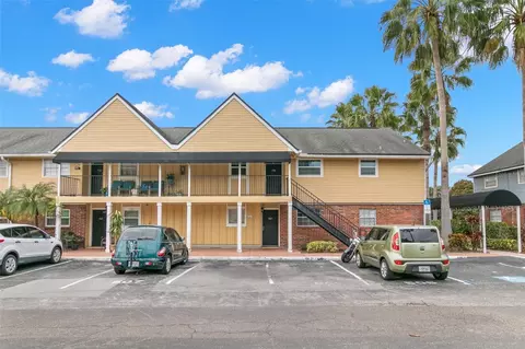 200 Country Club Dr #508, Largo, FL 33771