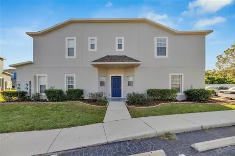 12915 Kings Crossing Dr, Gibsonton, FL 33534