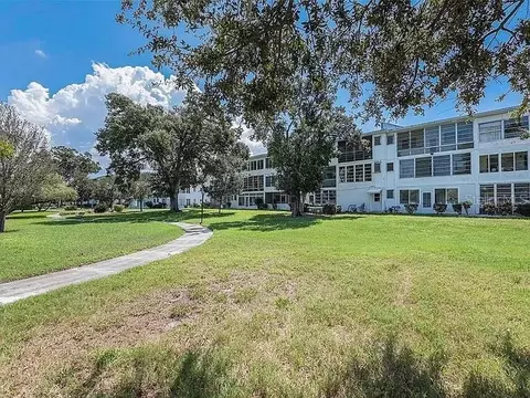 11251 80th Ave #307, Seminole, FL 33772