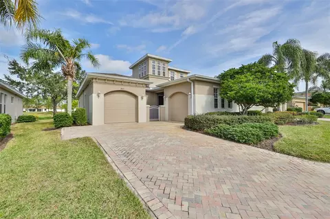 2415 Kensington Greens Dr, Sun City Center, FL 33573