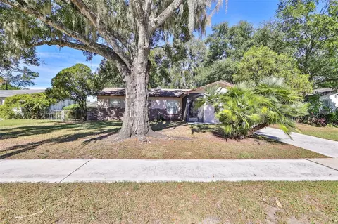 507 Robin Hill Cir, Brandon, FL 33510