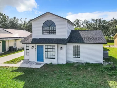 2705 Wilder Park Dr, Plant City, FL 33566