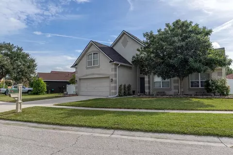 7624 Nottinghill Sky Dr, Apollo Beach, FL 33572