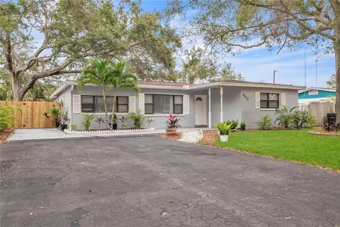 2460 Nash St, Clearwater, FL 33765