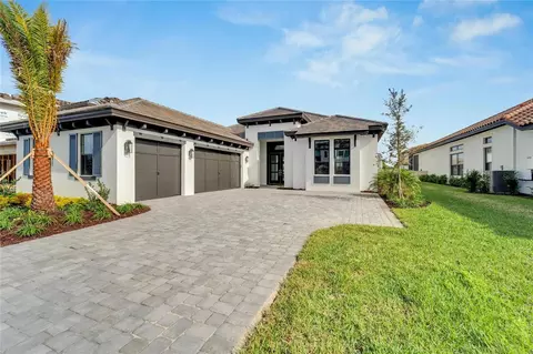 2622 Yacht Pl, Wesley Chapel, FL 33543