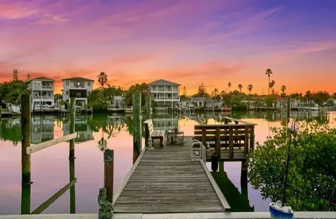 14012 W Parsley Dr, Madeira Beach, FL 33708