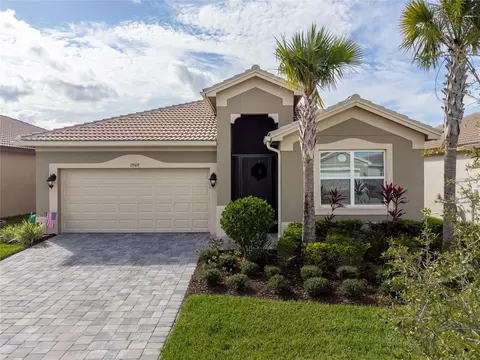 15509 Santa Pola Dr, Wimauma, FL 33598