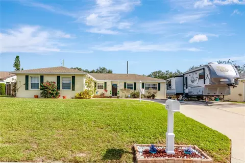 2710 Grand View Pl, Brandon, FL 33511