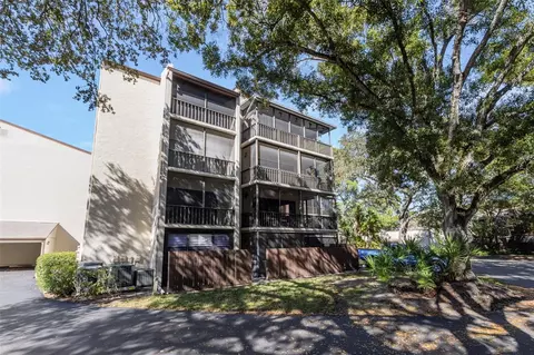 700 Starkey Rd #641, Largo, FL 33771