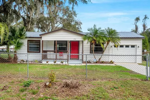 1506 W Knights Griffin Rd, Plant City, FL 33565