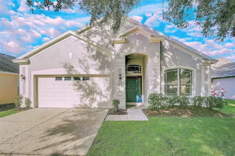 6418 Bridgecrest Dr, Lithia, FL 33547