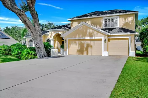 2827 Lake Michaela Blvd, Valrico, FL 33596