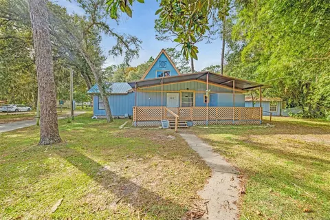 12821 NE 5th Ln, Silver Springs, FL 34488