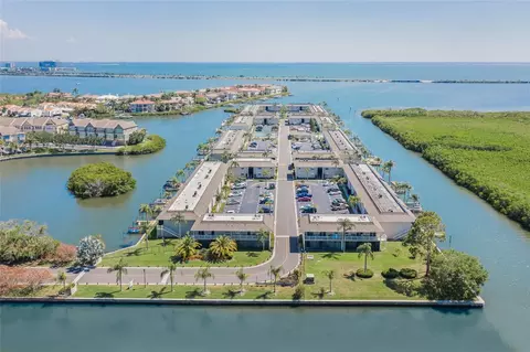 8811 Bay Pointe Dr #C201, Tampa, FL 33615