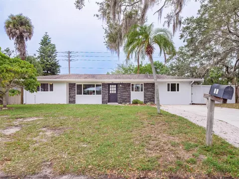 90 Golden Sands Dr, Sarasota, FL 34232