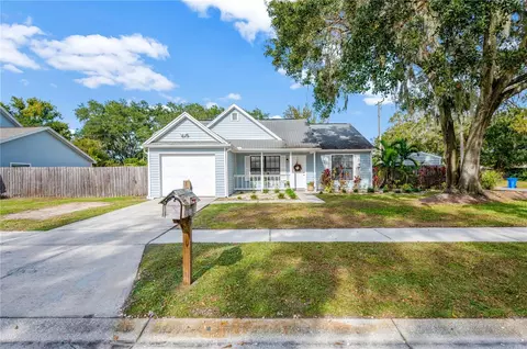 602 Breezeway Ct, Brandon, FL 33511