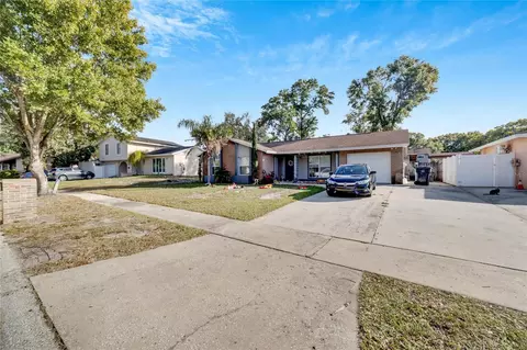 8267 Malvern Cir, Tampa, FL 33634