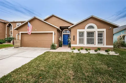 12717 Kings Lake Dr, Gibsonton, FL 33534