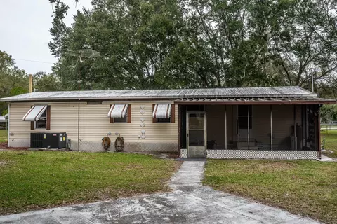 4807 Kipp Cir, Plant City, FL 33566