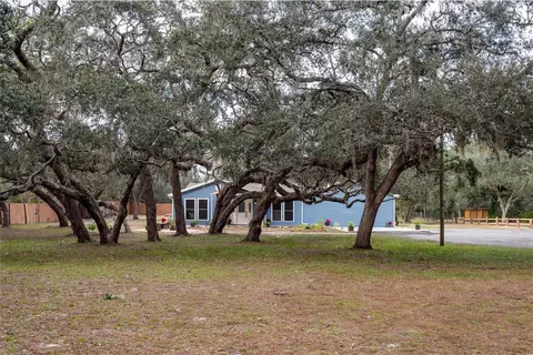 5891 W Green Acres St, Homosassa, FL 34446