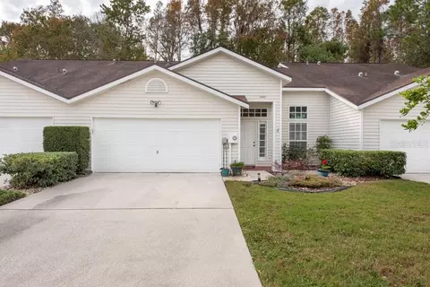 1447 Plover Ct, Lutz, FL 33549