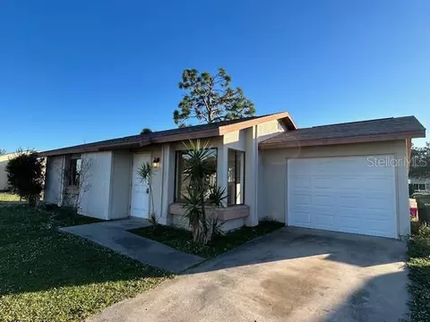 5591 Kenwood Dr, North Port, FL 34287