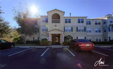 18143 Back Stretch Ln #18143, Tampa, FL 33647