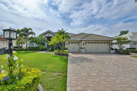 2029 S Pebble Beach Blvd, Sun City Center, FL 33573