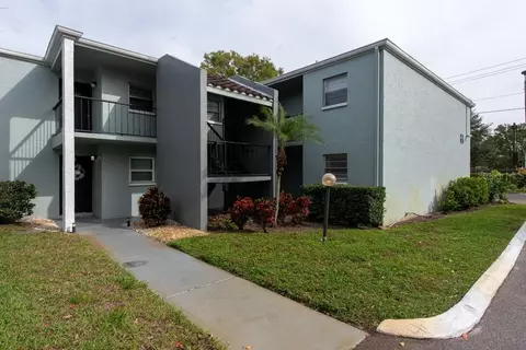 2856 Somerset Park Dr #101, Tampa, FL 33613