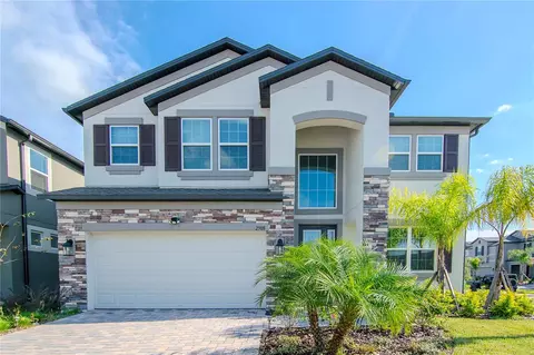 2908 Adams Cross Dr, Zephyrhills, FL 33540