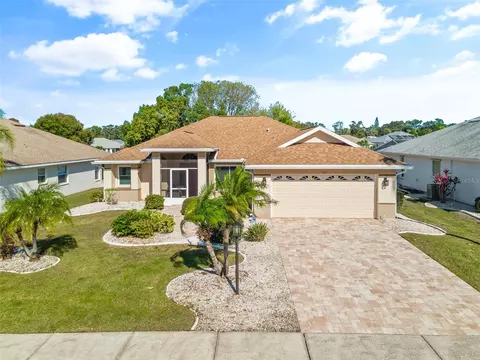 325 Caloosa Palms Ct, Sun City Center, FL 33573