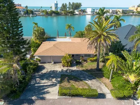 10116 Tarpon Dr, Treasure Island, FL 33706