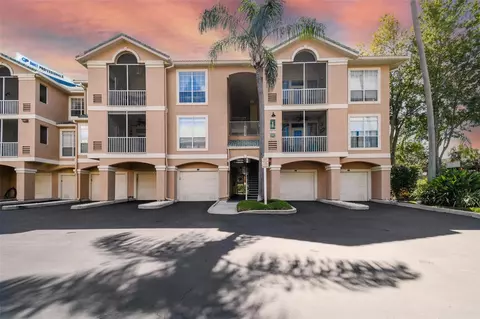 1214 Bay Club Cir #1214, Tampa, FL 33607