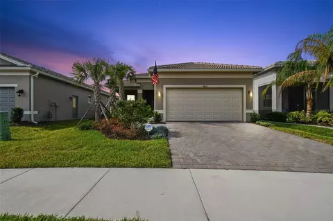 4842 Sevilla Shores Dr, Wimauma, FL 33598