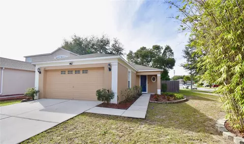 712 Periwinkle Pointe Pl, Seffner, FL 33584