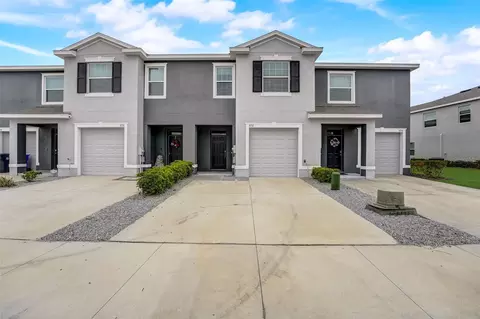 8732 Falling Blue Pl, Riverview, FL 33578