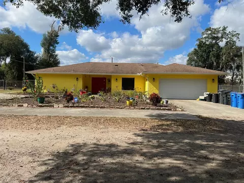 9850 Gilchrist Dr, Seffner, FL 33584