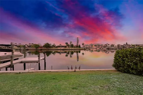 6436 Lake Sunrise Dr, Apollo Beach, FL 33572